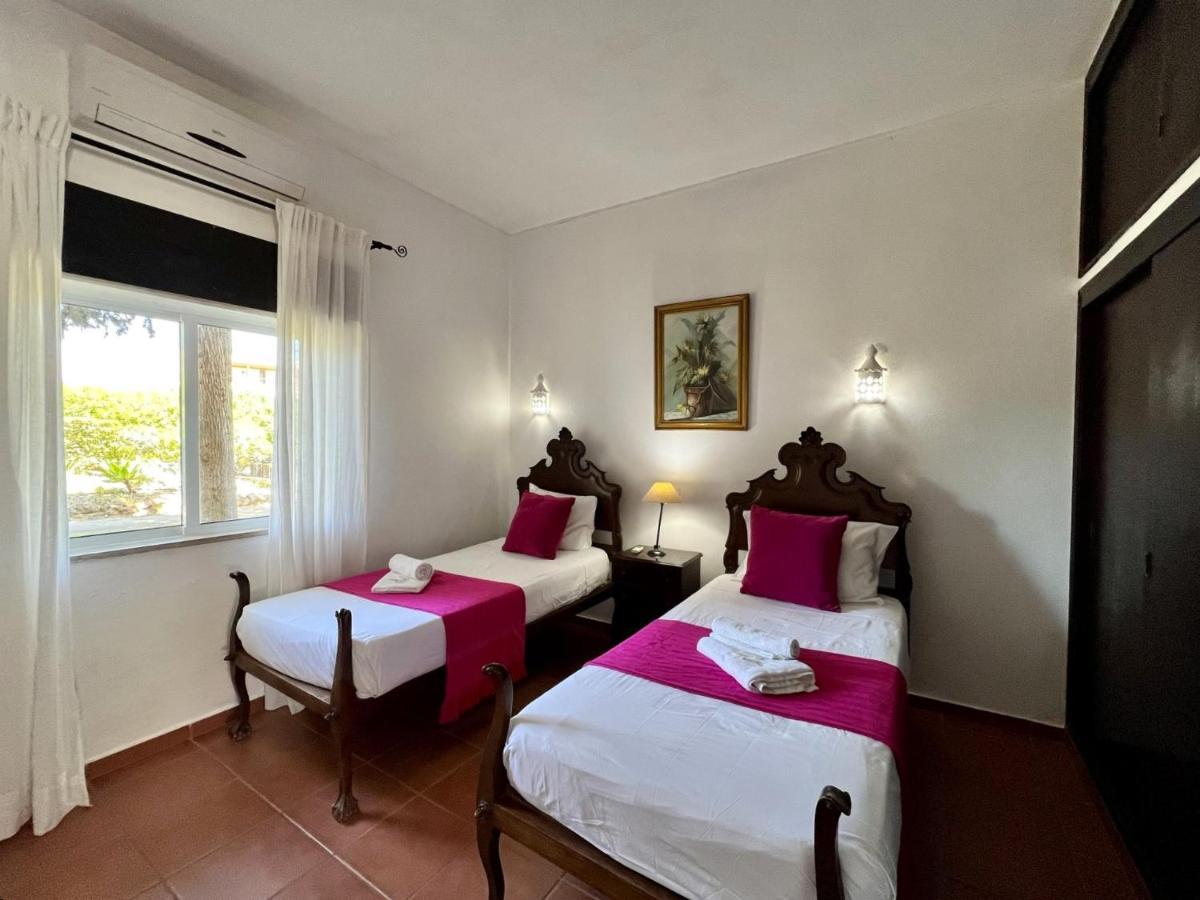 Appartement Armacao De Pera Twins 3 With Pool By Homing Extérieur photo